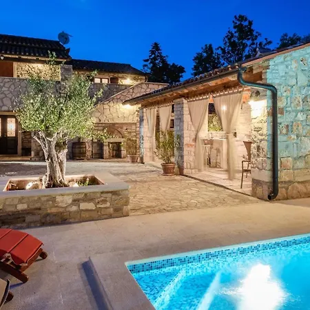Family Friendly House With A Swimming Pool - 26951 Vila
