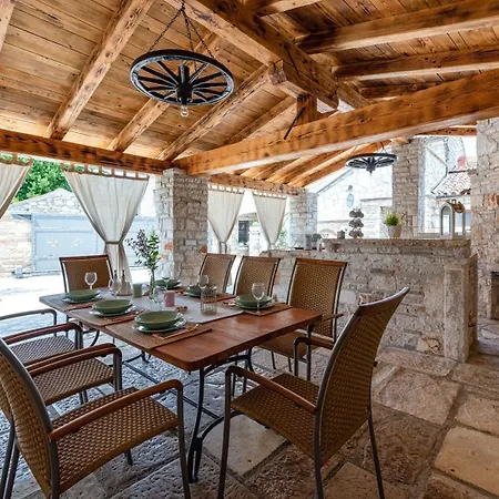 Family Friendly House With A Swimming Pool - 26951 Vila *