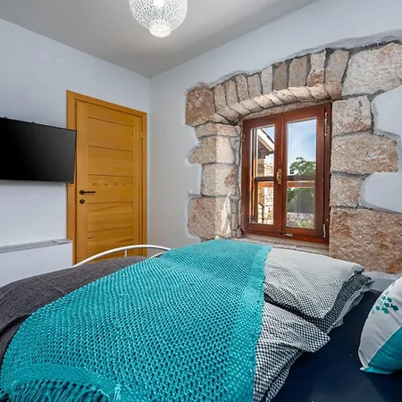 Family Friendly House With A Swimming Pool - 26951 Marčana